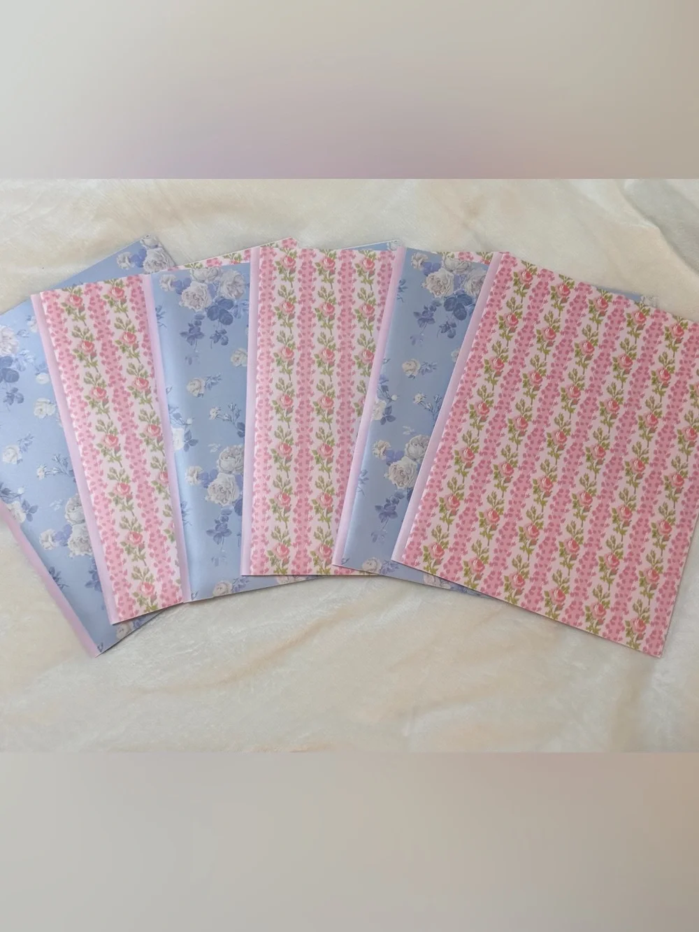 Loveshackfancy x Target 6 folders  3 blue rosettes, 3 strawberry macaroon